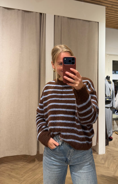 Trui Sara Bruin voor dames